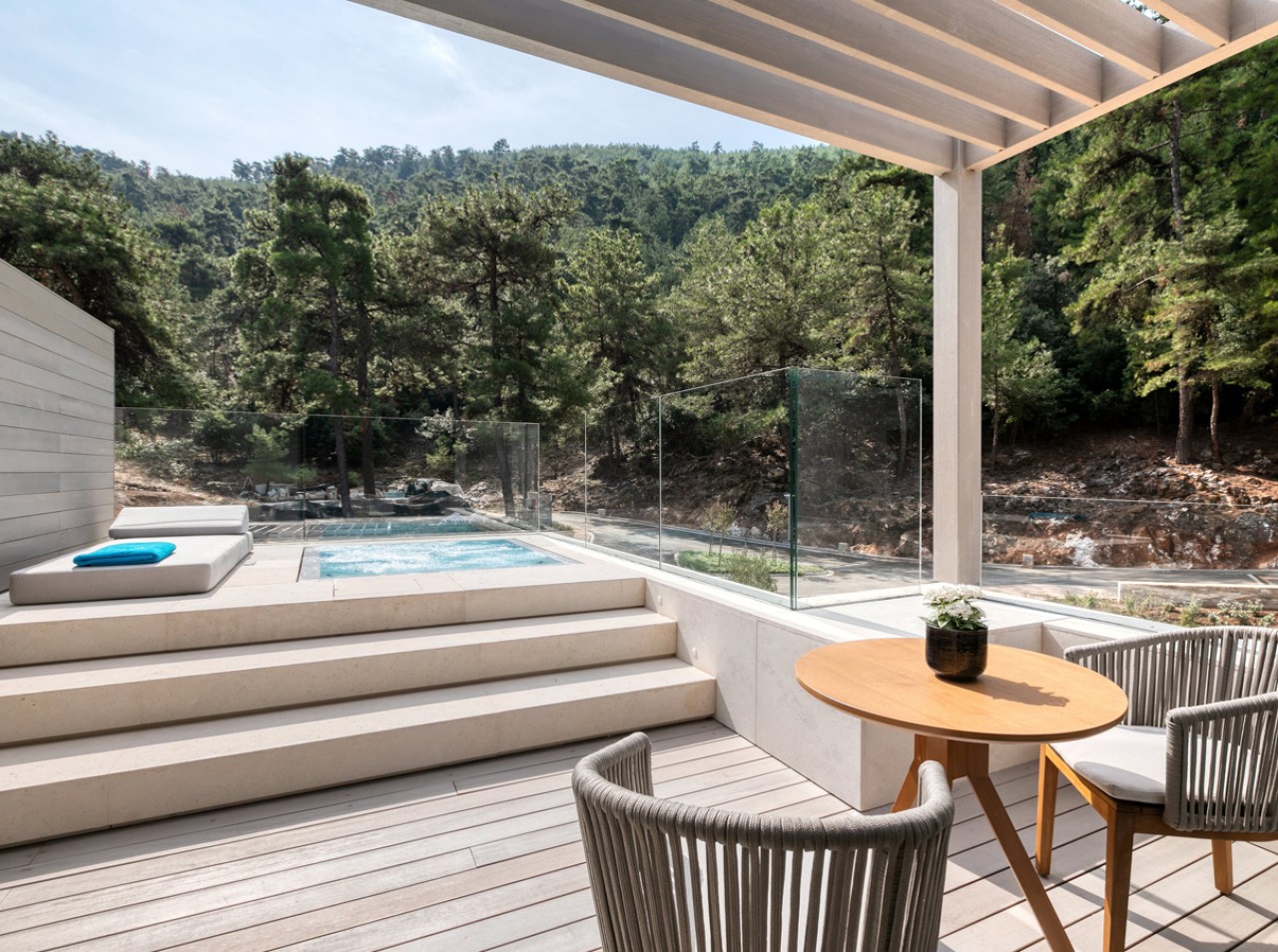 DOUBLE JACUZZI FOREST VIEW